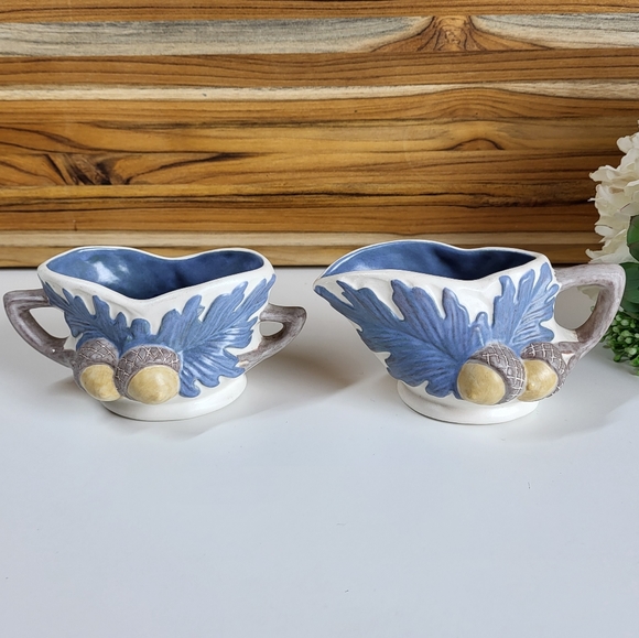 Sugar and Creamer Set, Ceramic Acorn and Blue Leaf Design, marked ELM - Picture 3 of 11